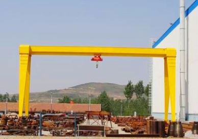 Gru a cavalletto monotrave tipo 10 TON elettrica
