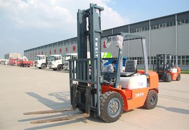 Carrello elevatore elettrico